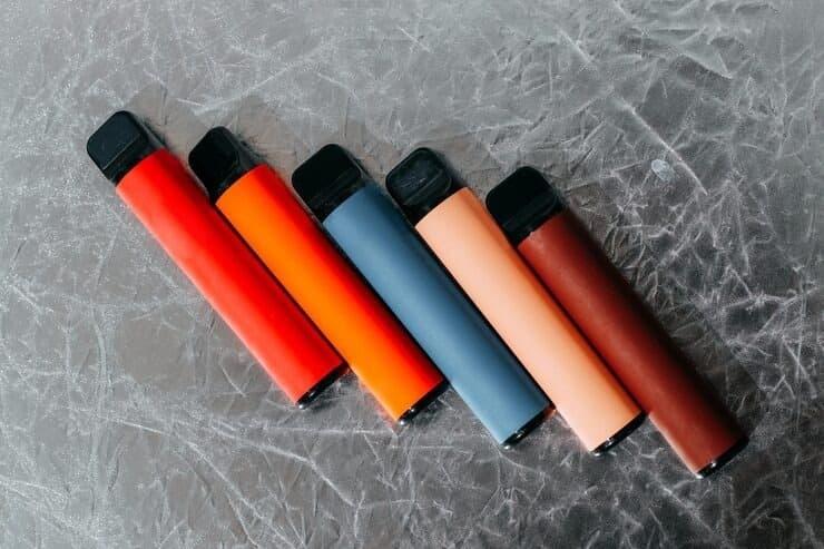 Elektronické cigarety Trends and Challenges Facing the Banning E Cigarettes Movement Today