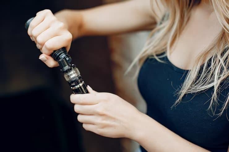 nejlevnější e-cigareta shoppers warned about the dangers of electronic cigarettes and safer choices