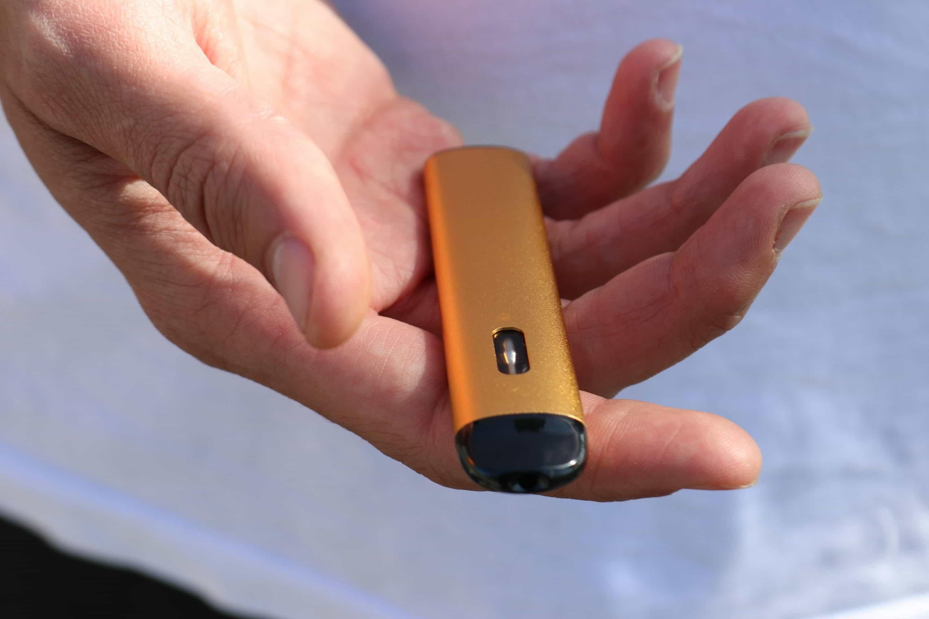 e papierosy buying tips and reviews — how to pick the best battery for e cigarette to maximize performance