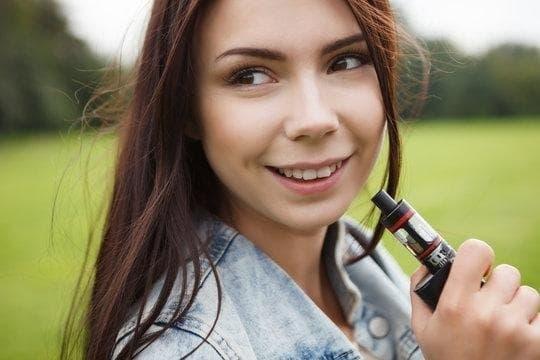 IBVAPE E-Cigi market outlook and compliance guide for china e-cigarette import regulations 2025