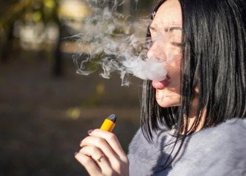 E cigi bolt review and buying guide 2025 - how smokeless cigarettes are reshaping modern vaping