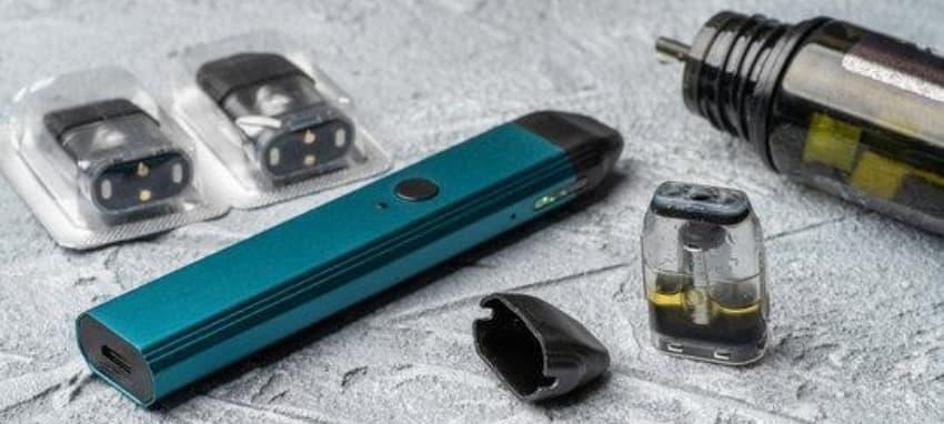 Jednorázové e-cigarety explained - electronic cigarette dangers, myths and safer alternatives for users