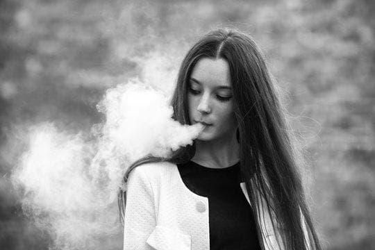 xoilac tv Unboxed and e-cigarette battery charger Buying Guide for Best Performance and Safety